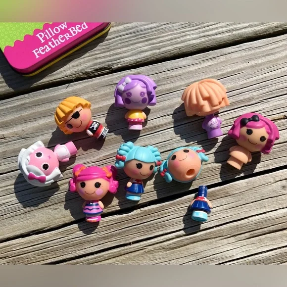 LALALOOPSY Toy Lot Tinies Magnet Dress Up Tin Erasers Silly Singer Toy Tiny Doll - Picture 3 of 16